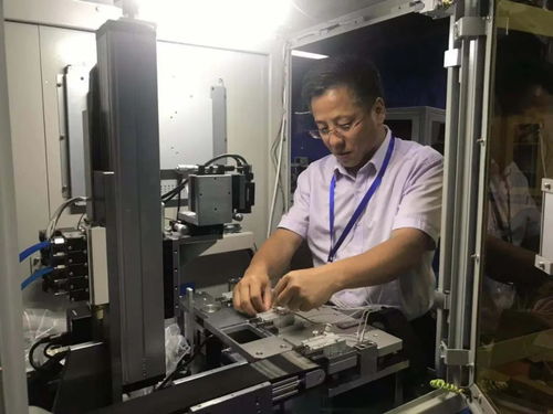 九龍坡區僑資企業負責人李志遠獲突出貢獻專家表彰